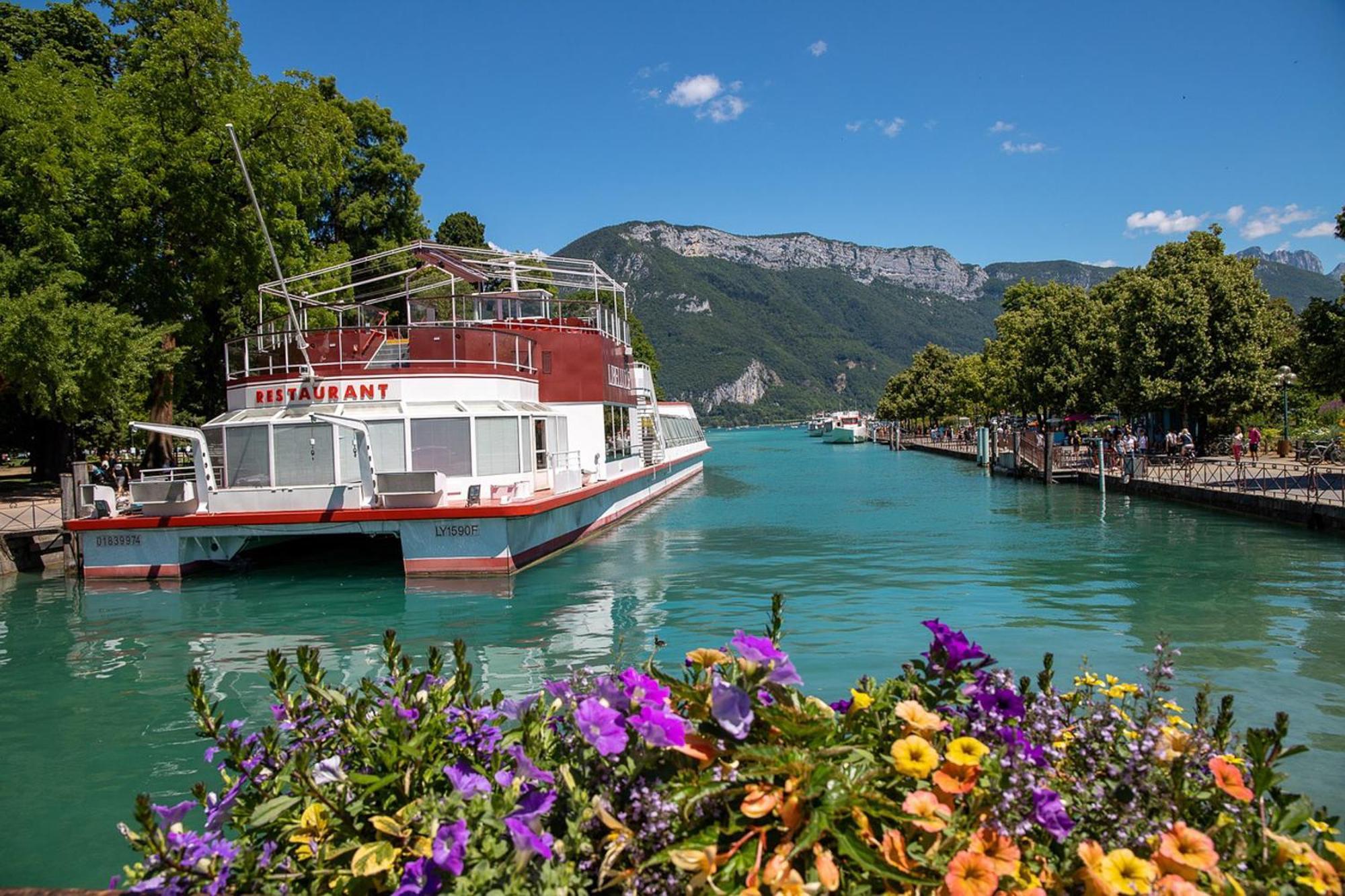 Reflet Bleu Du Lac D'Annecy 3 Etoiles - Face Au Lac, Parking Gratuit, Paddle Board Doussard Exterior foto